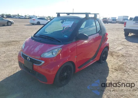 2013 Smart Fortwo Passion из США, поврежденный, VIN WMEEJ3BA6DK592560